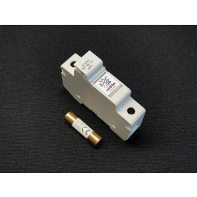 Betáprendszer tuning biztosíték (csak a foglalat) 10x38mm