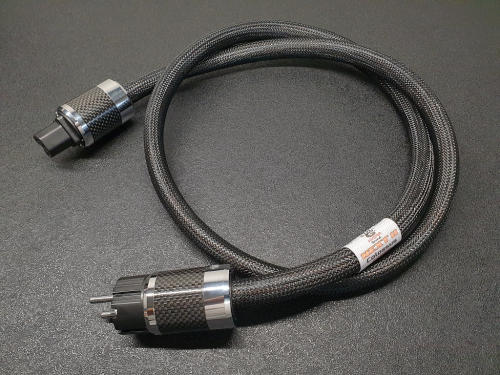 Next II H.R.C Colossus v.3  1.5Méter tápkábel 1db