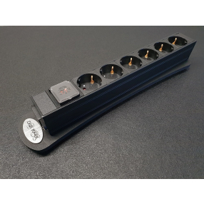 Hydra Zeus Power hálózati elosztó