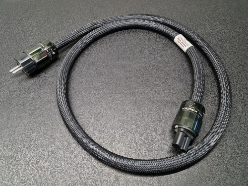 NextGen First Power Cable 1.5Méter Furutech Fi-38R high-end plugs  csak 1db!
