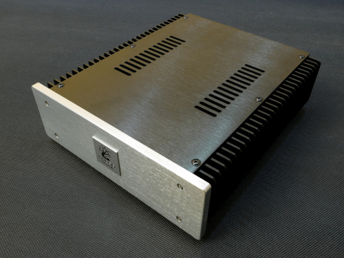 Zeus Analog Power II AC-DC Ultra tápegység